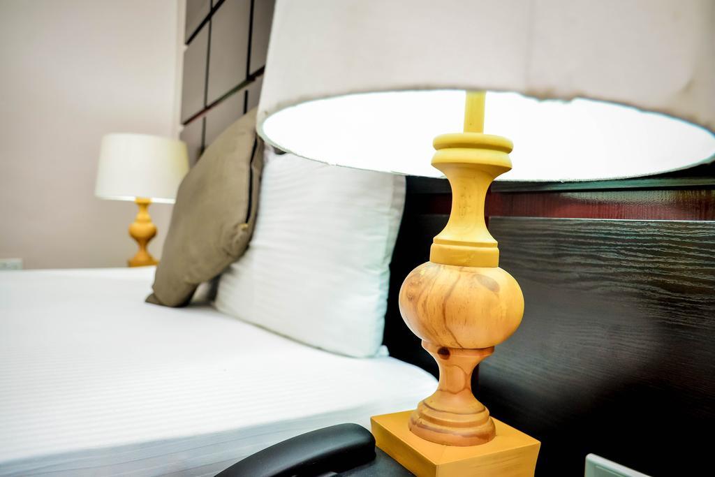 Power Mike Guest House Абуджа Екстер'єр фото